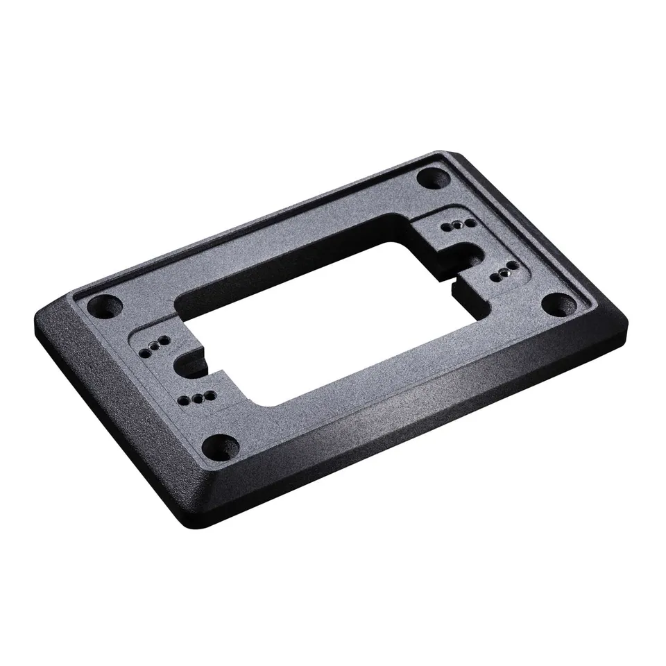 furutech-gtx-wandplatte-schuko-rahmen image 1
